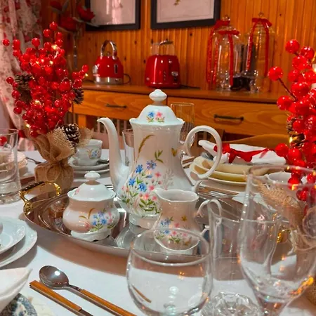 Amaryllis Apartamento Karpenísion